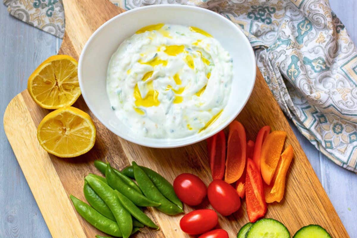 Easy Homemade Tzatziki: Creamy, Fresh & Perfect for Gyros
